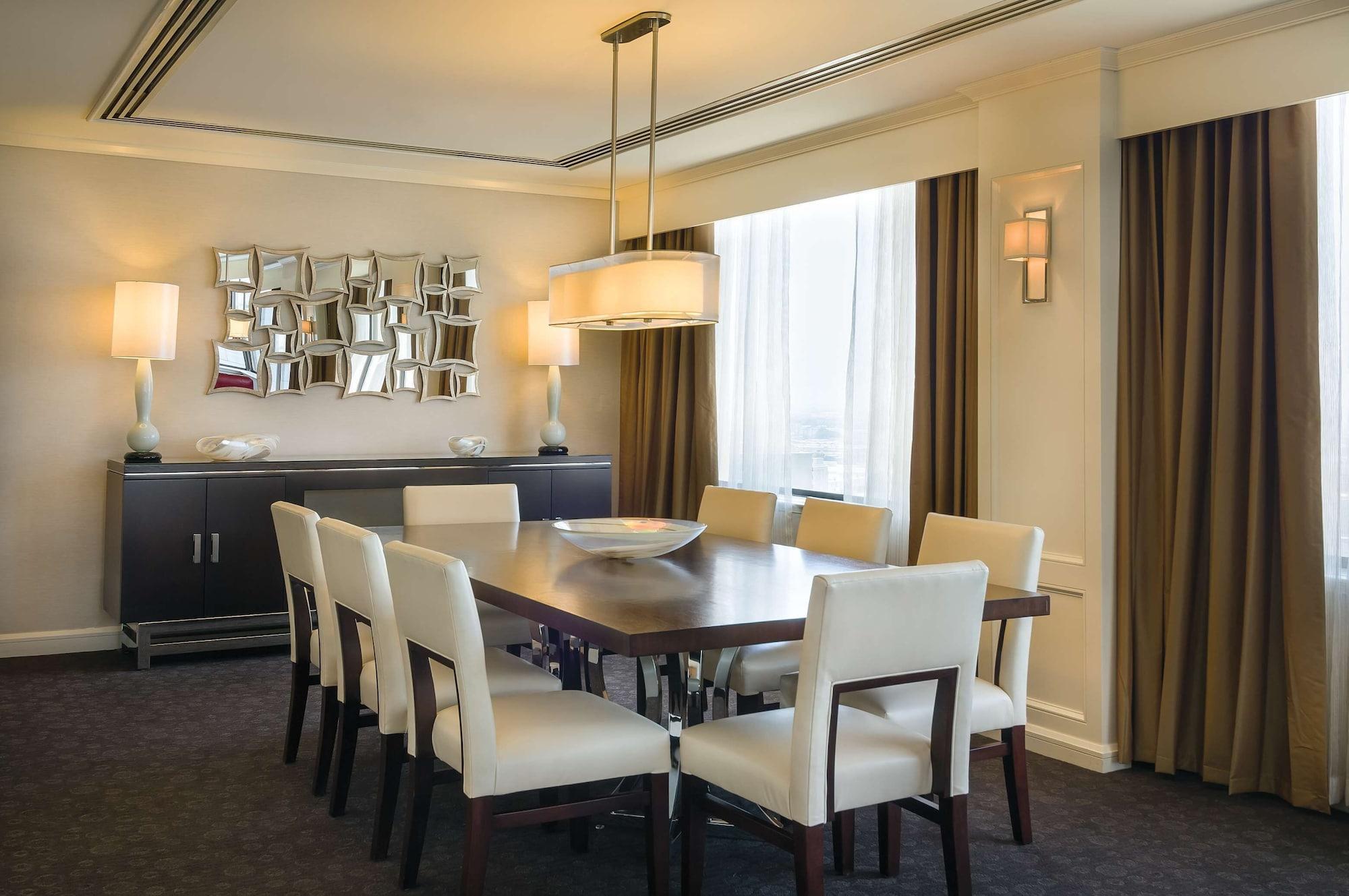 Doubletree By Hilton Angeles Downtown Hotel 4*