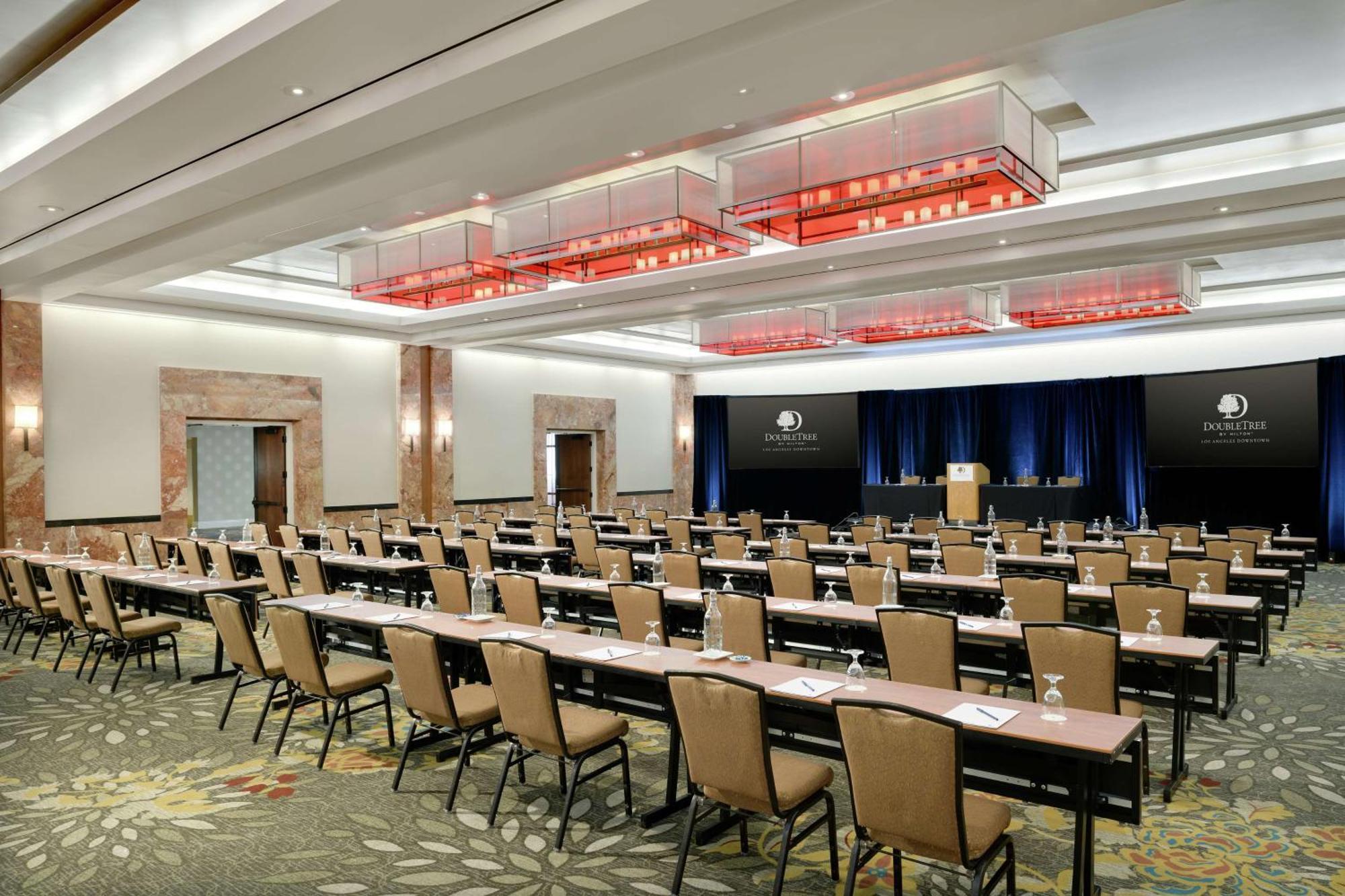 Doubletree By Hilton Angeles Downtown Hotel