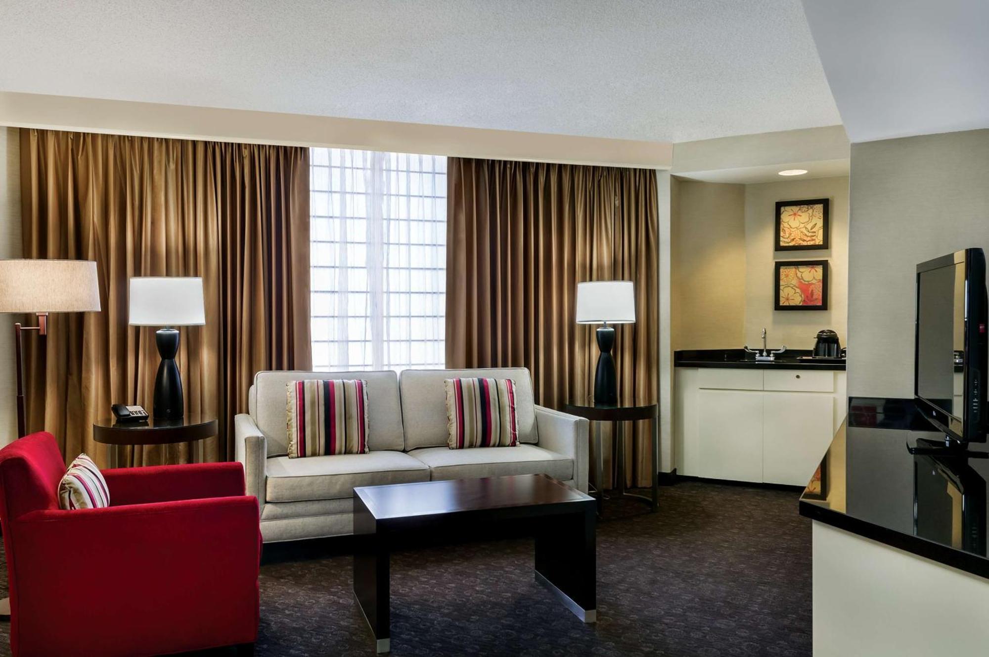 Doubletree By Hilton Angeles Downtown 4*